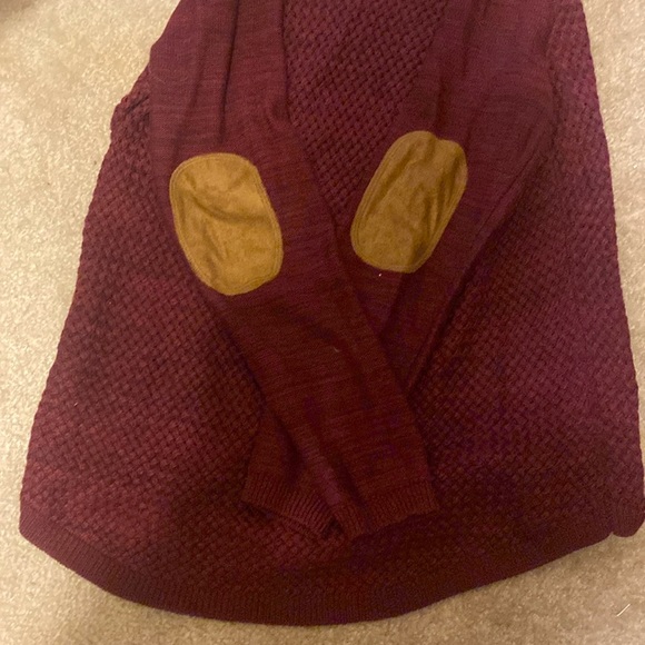 Maroon knit Long Sweater - Picture 9 of 10